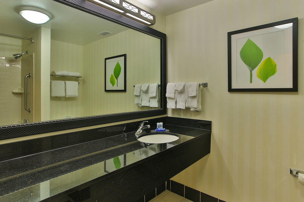 Fairfield Inn And Suites By Marriott San Antonio Northeast / Schertz / Rafb Екстер'єр фото